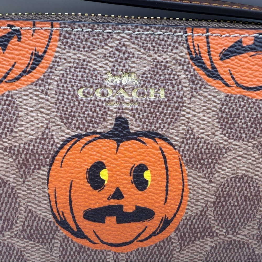 Coach Pumpkin Corner Zip Wristlet NWT - Picture 7 of 14